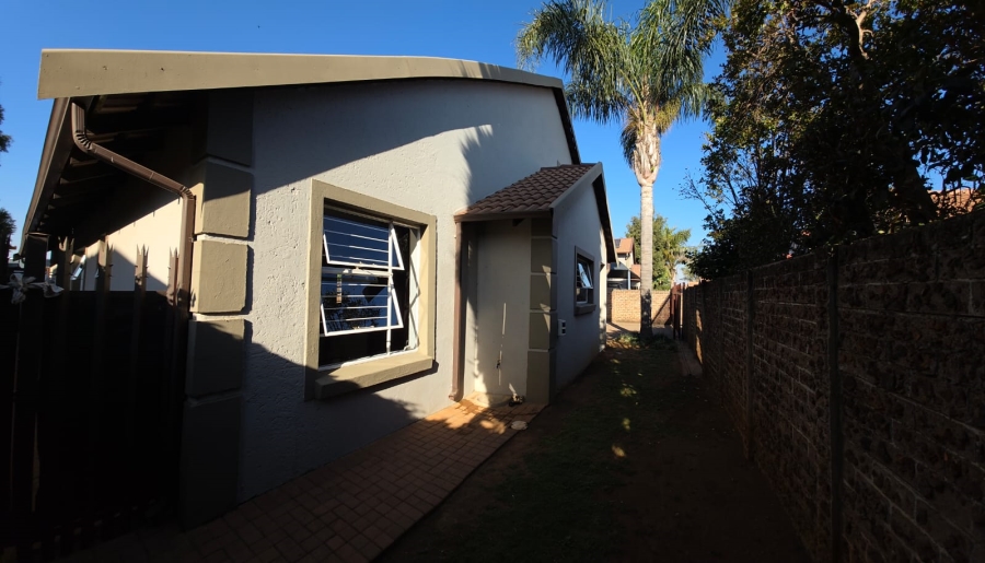 4 Bedroom Property for Sale in Pomona Gauteng