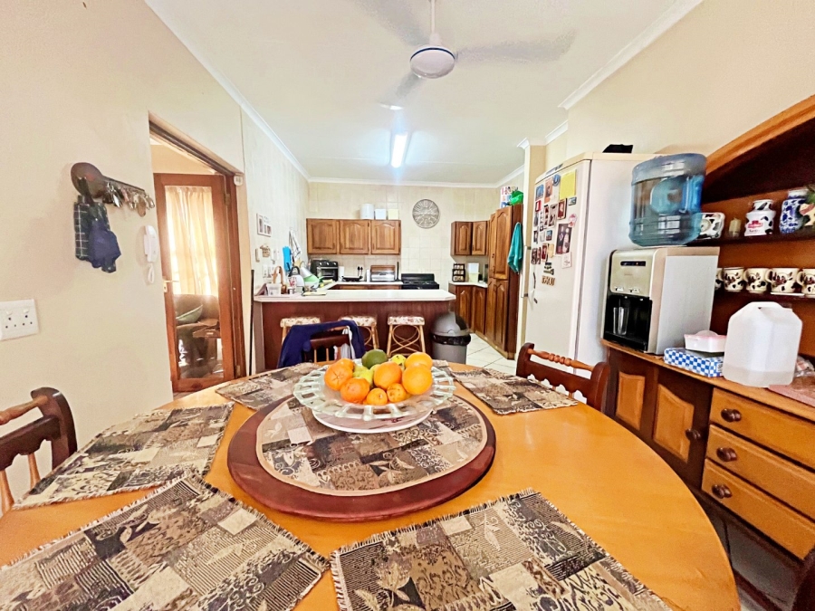 6 Bedroom Property for Sale in Eldoraigne Gauteng