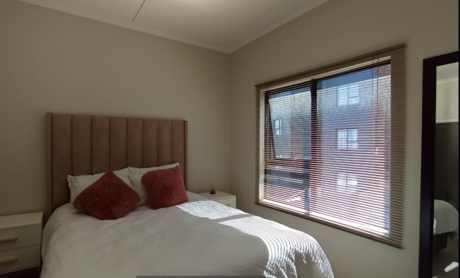 2 Bedroom Property for Sale in Erand Gardens Gauteng