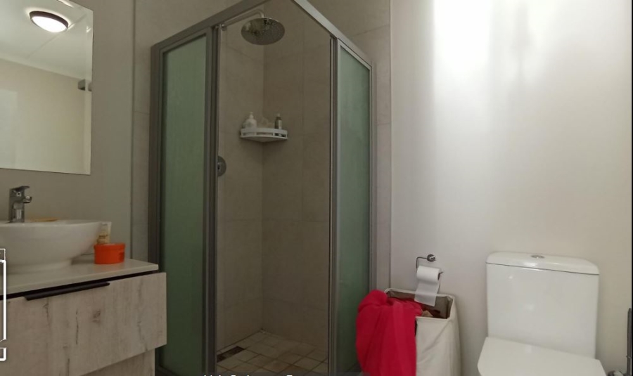 2 Bedroom Property for Sale in Erand Gardens Gauteng