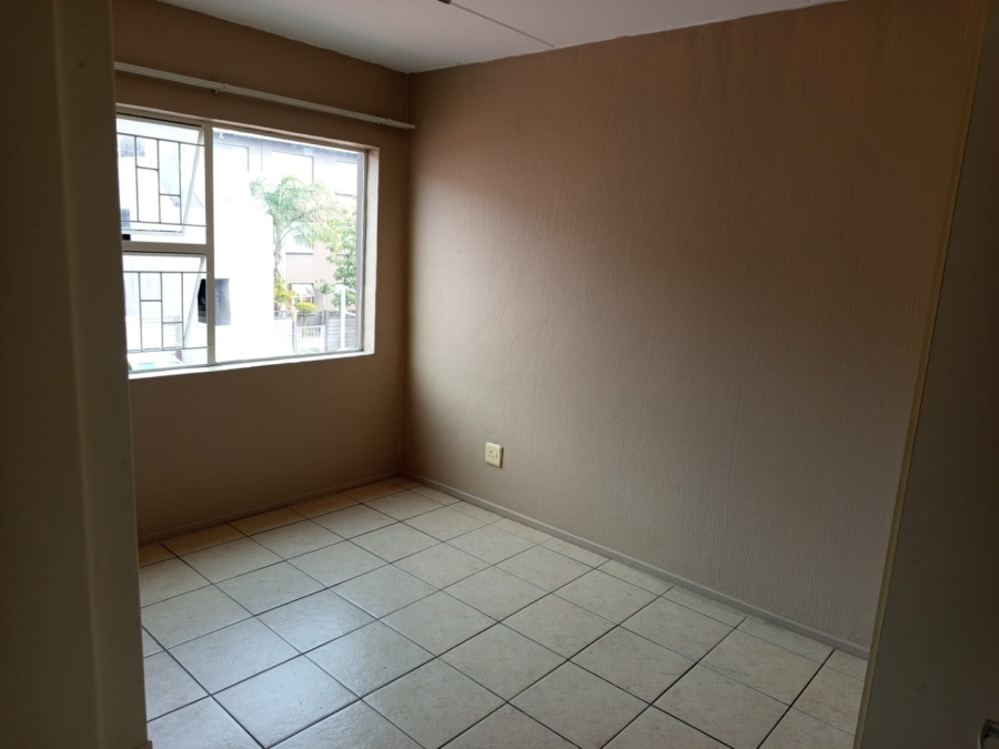 To Let 2 Bedroom Property for Rent in Vorna Valley Gauteng