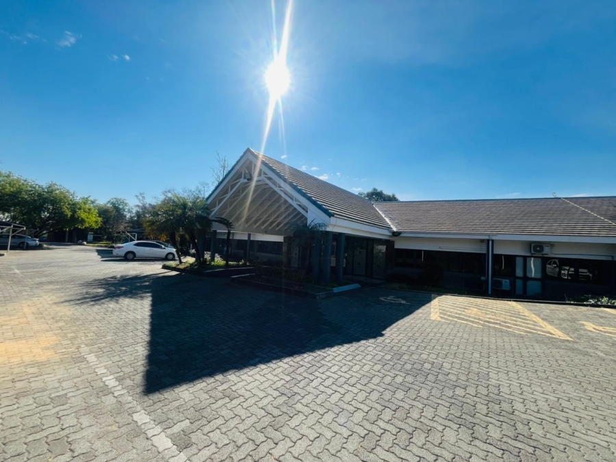  Bedroom Property for Sale in Woodmead Gauteng
