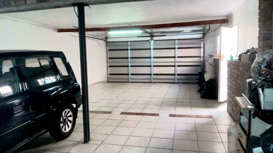 5 Bedroom Property for Sale in Sinoville Gauteng