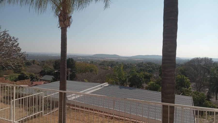 5 Bedroom Property for Sale in Sinoville Gauteng