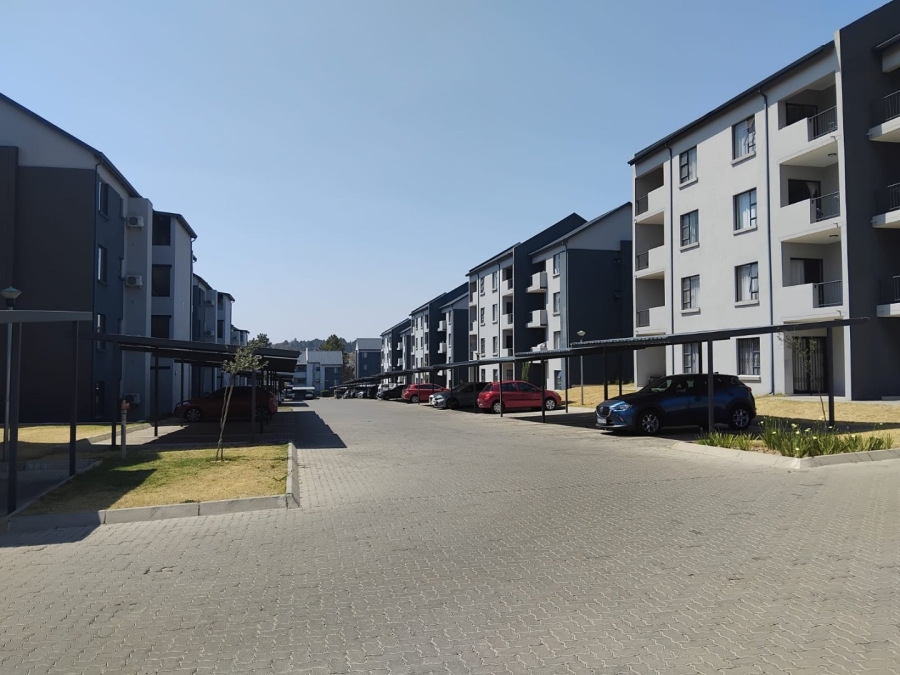 To Let 1 Bedroom Property for Rent in Glen Austin Gauteng