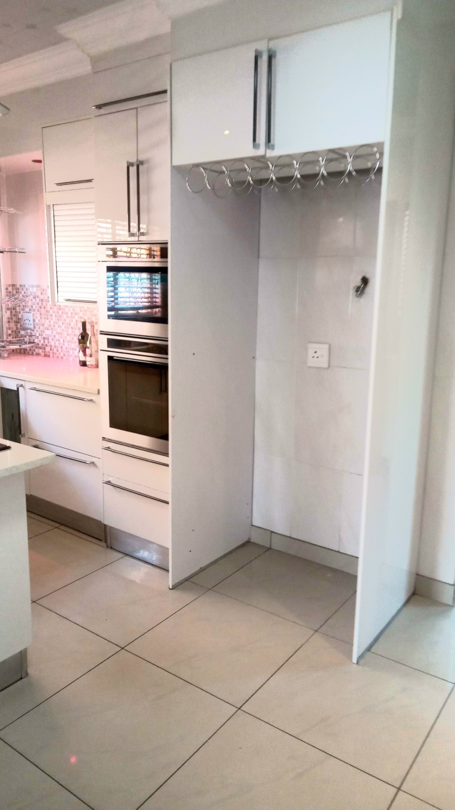 To Let 5 Bedroom Property for Rent in Sinoville Gauteng