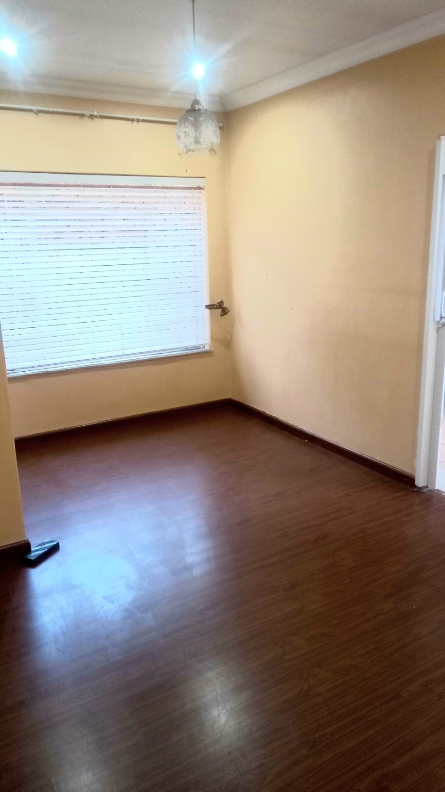 To Let 5 Bedroom Property for Rent in Sinoville Gauteng