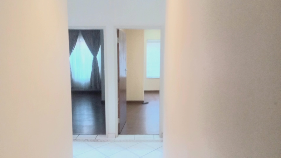 To Let 5 Bedroom Property for Rent in Sinoville Gauteng