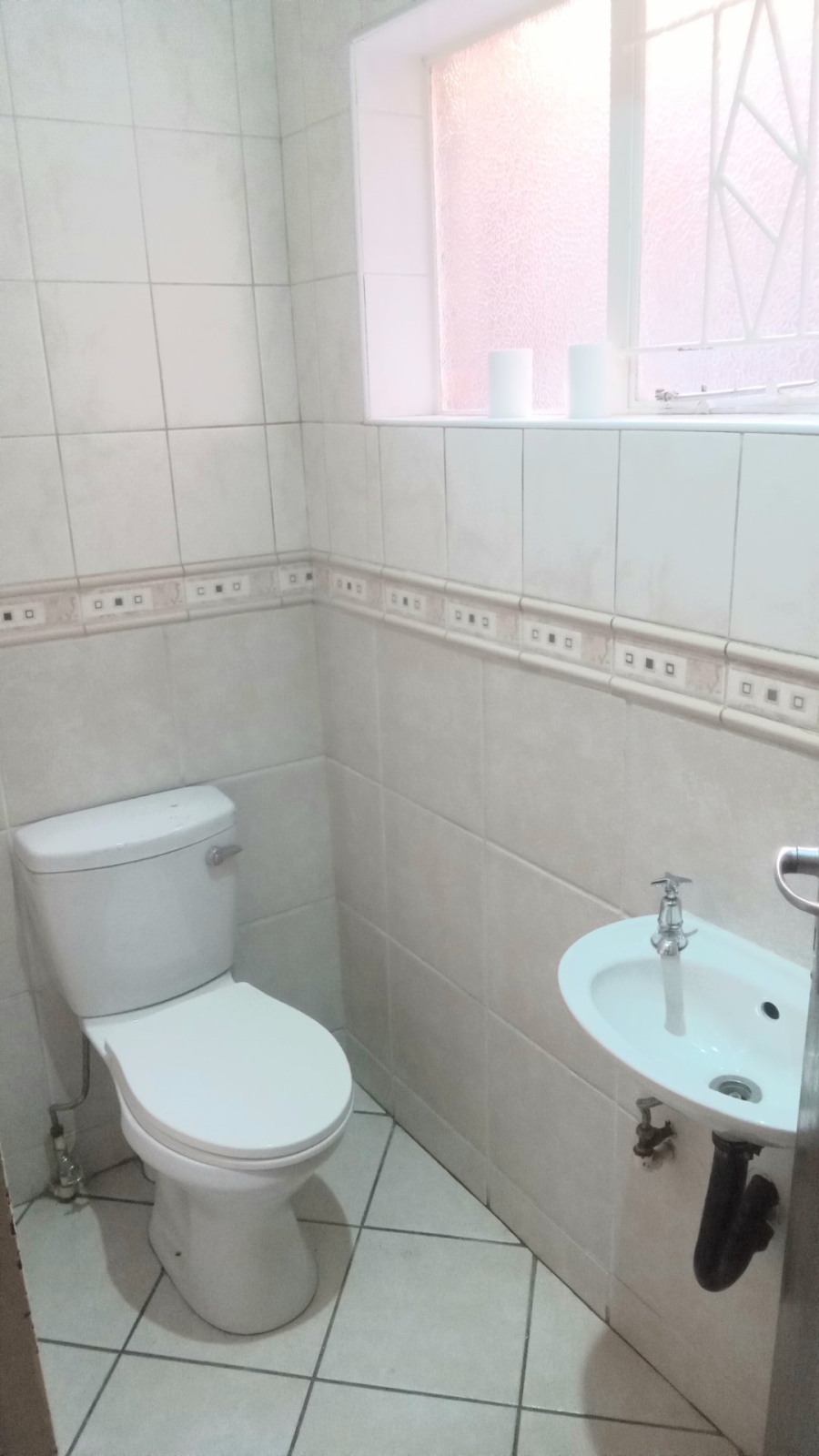 To Let 5 Bedroom Property for Rent in Sinoville Gauteng