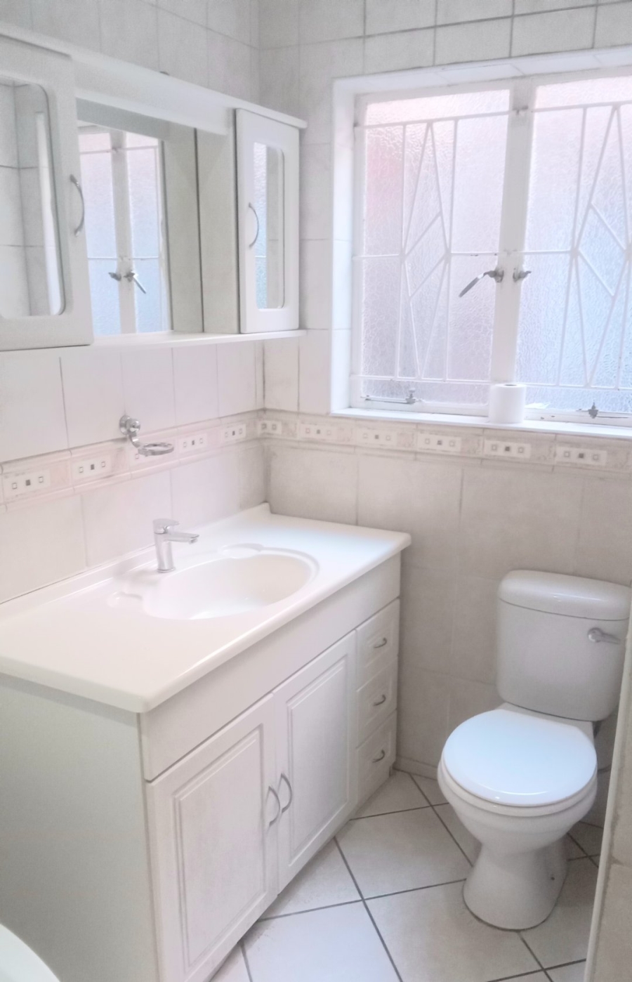 To Let 5 Bedroom Property for Rent in Sinoville Gauteng