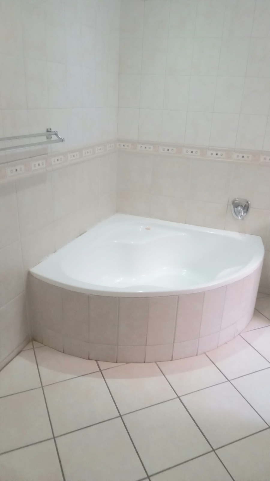 To Let 5 Bedroom Property for Rent in Sinoville Gauteng