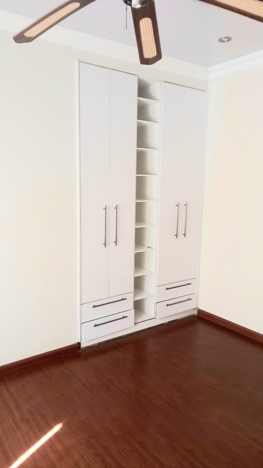 To Let 5 Bedroom Property for Rent in Sinoville Gauteng