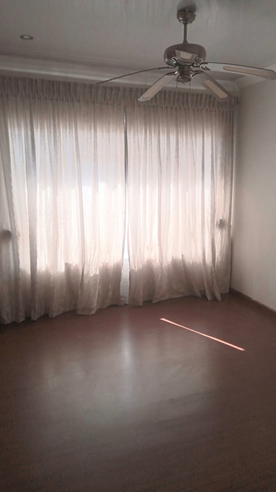 To Let 5 Bedroom Property for Rent in Sinoville Gauteng