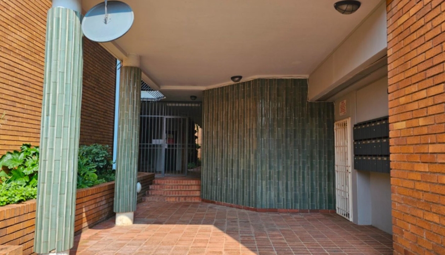 1 Bedroom Property for Sale in Malvern East Gauteng