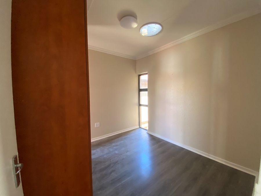 3 Bedroom Property for Sale in Oriel Gauteng