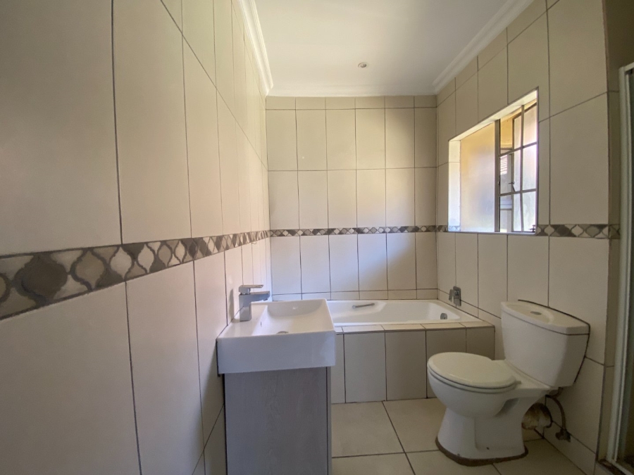 3 Bedroom Property for Sale in Oriel Gauteng