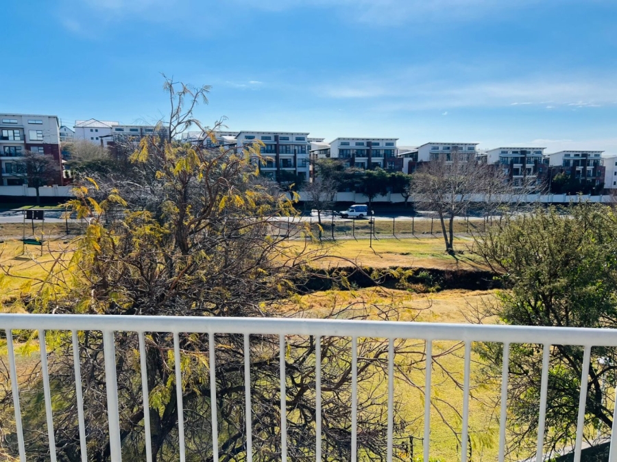 2 Bedroom Property for Sale in Greenstone Hill Gauteng