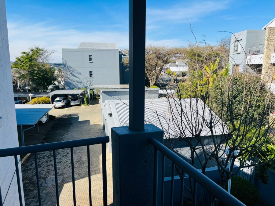 2 Bedroom Property for Sale in Greenstone Hill Gauteng