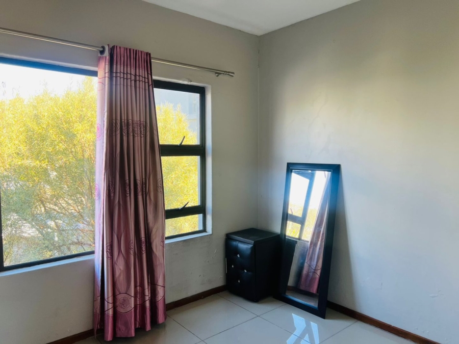 2 Bedroom Property for Sale in Greenstone Hill Gauteng