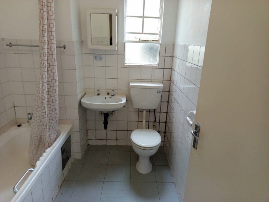To Let 2 Bedroom Property for Rent in Vorna Valley Gauteng