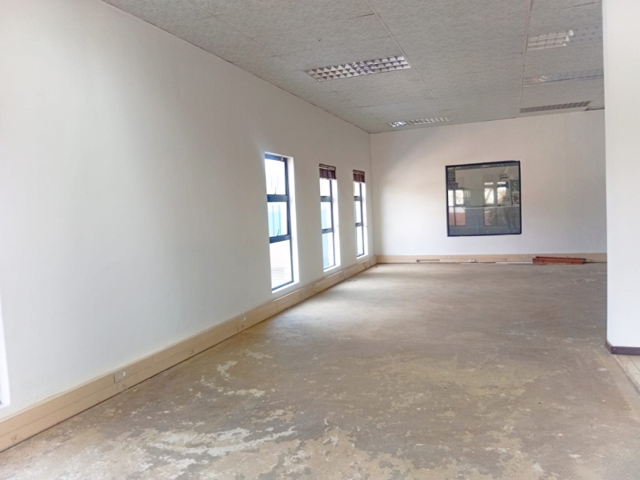 To Let commercial Property for Rent in Randjespark Gauteng