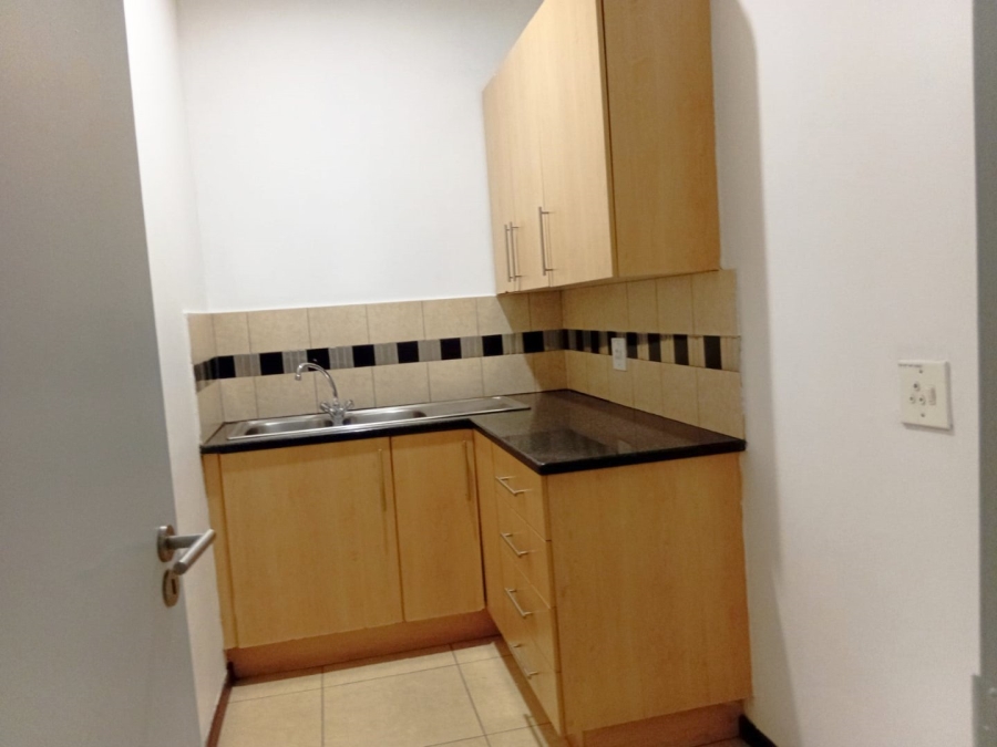 To Let commercial Property for Rent in Randjespark Gauteng