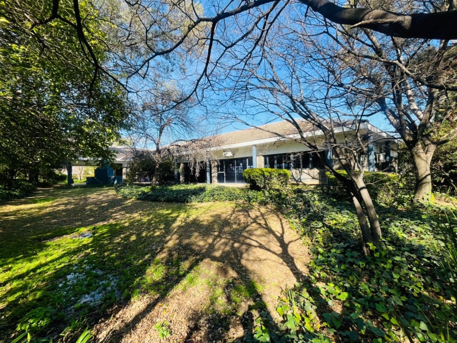 To Let commercial Property for Rent in Woodmead Gauteng