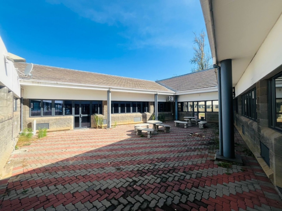 To Let commercial Property for Rent in Woodmead Gauteng