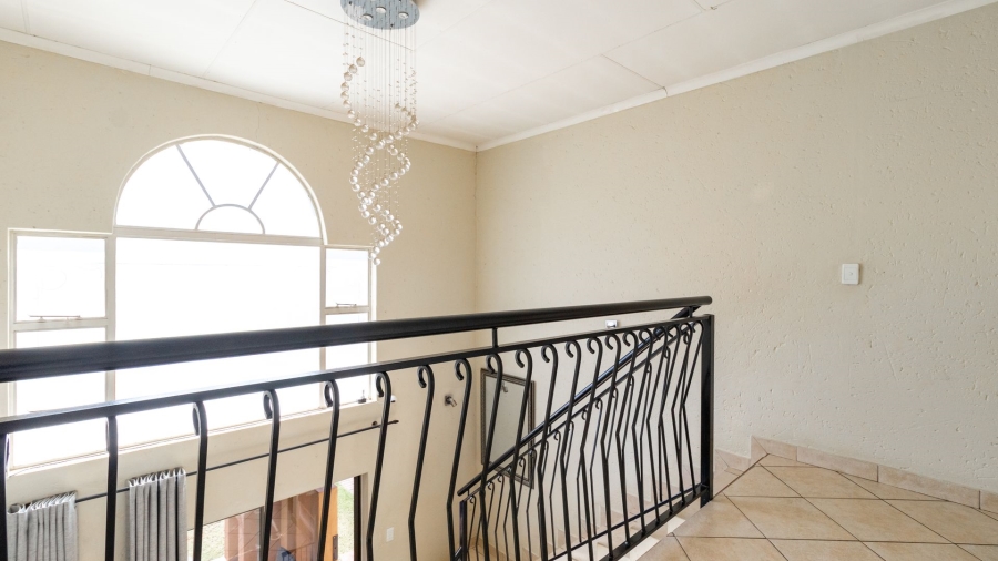 3 Bedroom Property for Sale in Glen Marais Gauteng