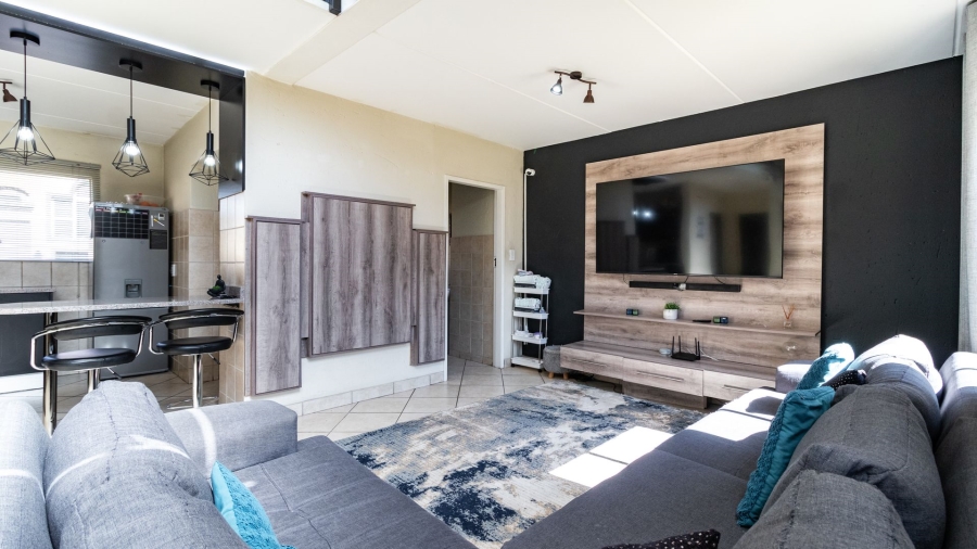 3 Bedroom Property for Sale in Glen Marais Gauteng