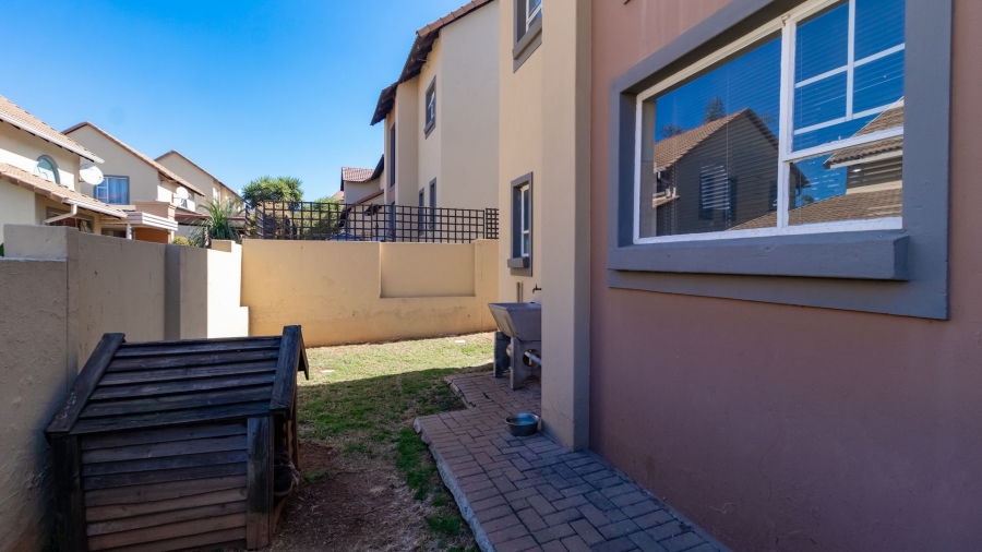 3 Bedroom Property for Sale in Glen Marais Gauteng