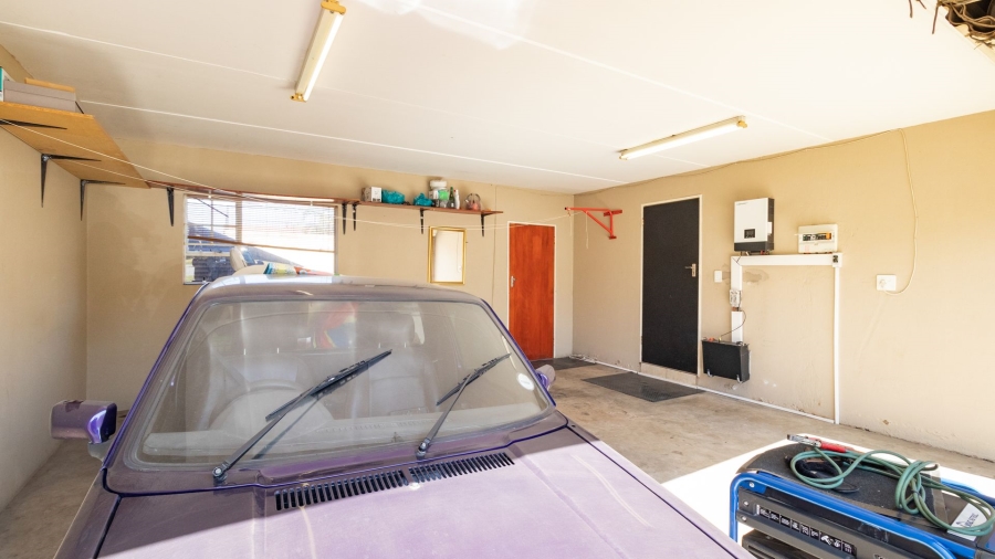 3 Bedroom Property for Sale in Glen Marais Gauteng