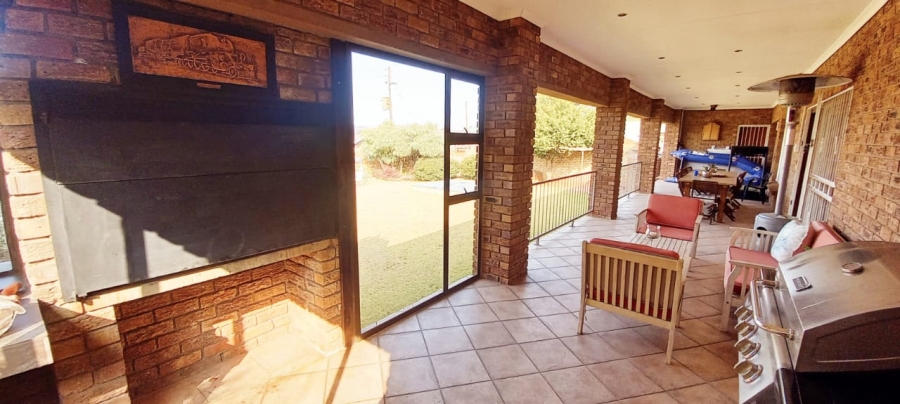 4 Bedroom Property for Sale in Vaal Marina Gauteng