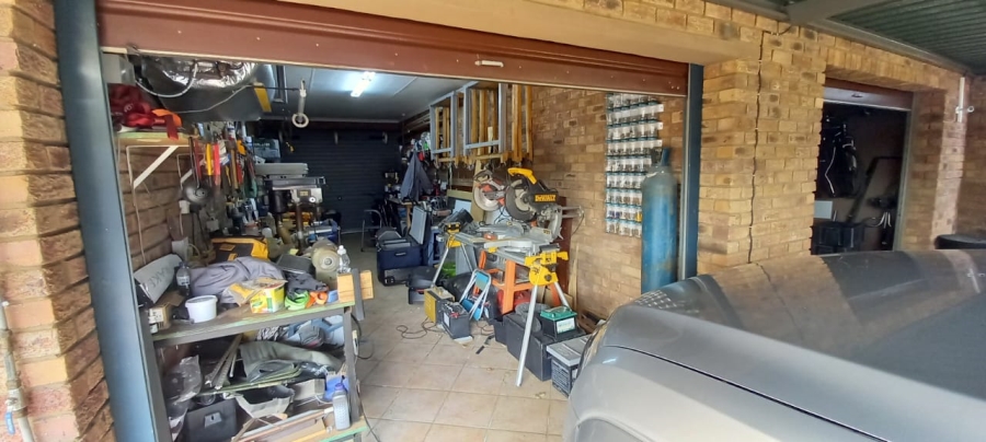 4 Bedroom Property for Sale in Vaal Marina Gauteng