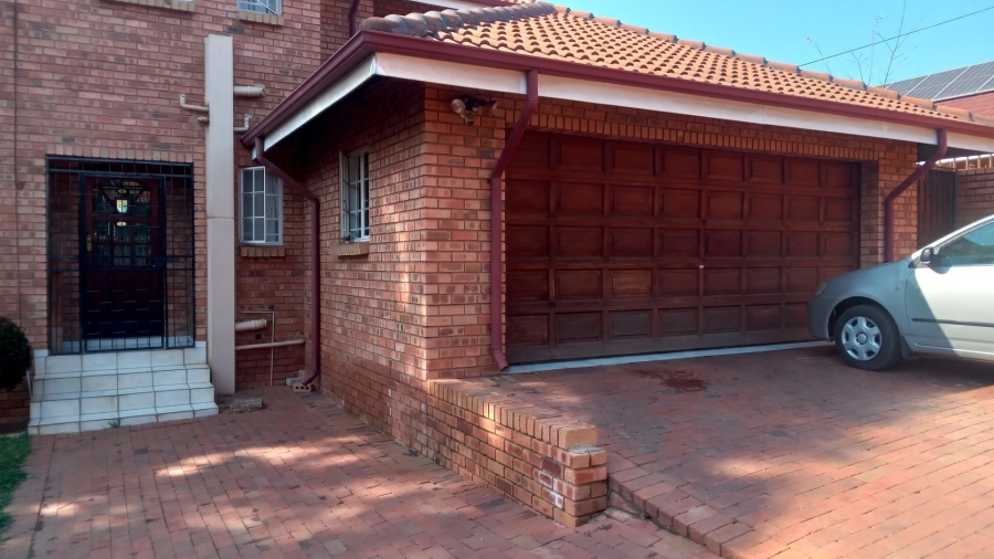 To Let 3 Bedroom Property for Rent in Lynnwood Gauteng