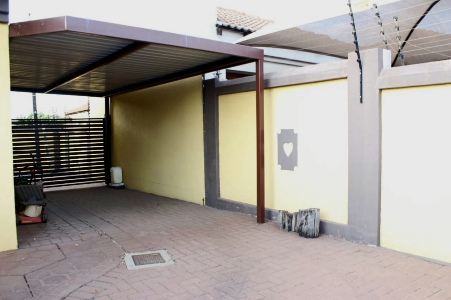 3 Bedroom Property for Sale in Doornpoort Gauteng