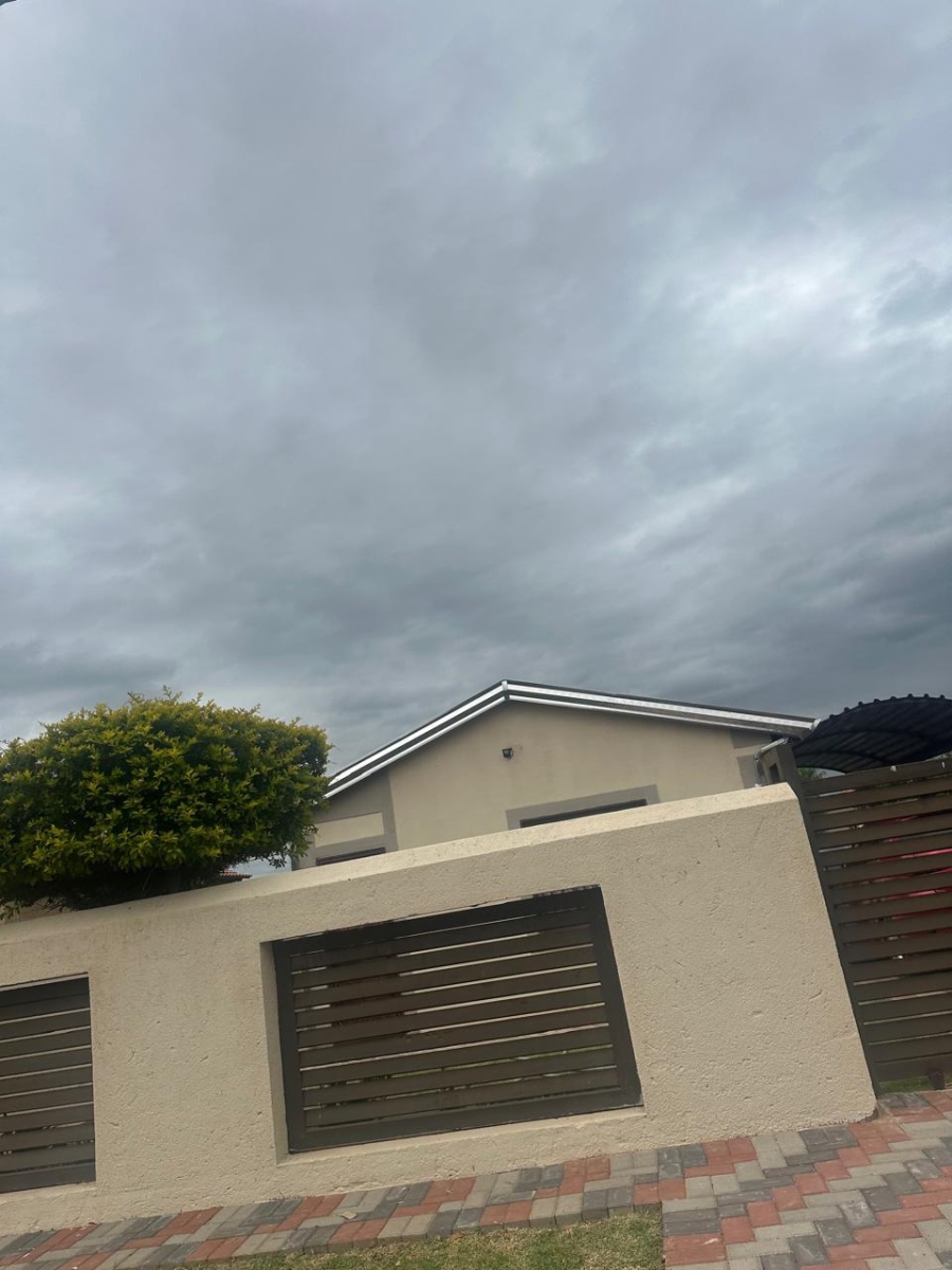 2 Bedroom Property for Sale in Dobsonville Ext 1 Gauteng