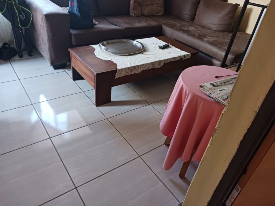 2 Bedroom Property for Sale in Nellmapius Gauteng