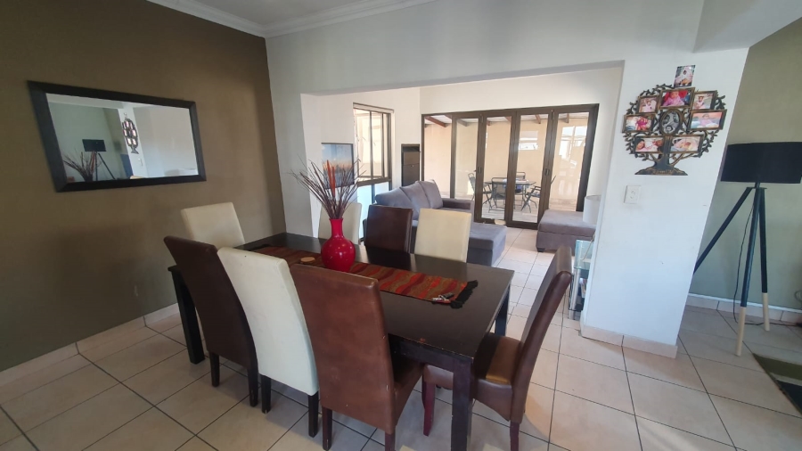 4 Bedroom Property for Sale in Amberfield Gauteng