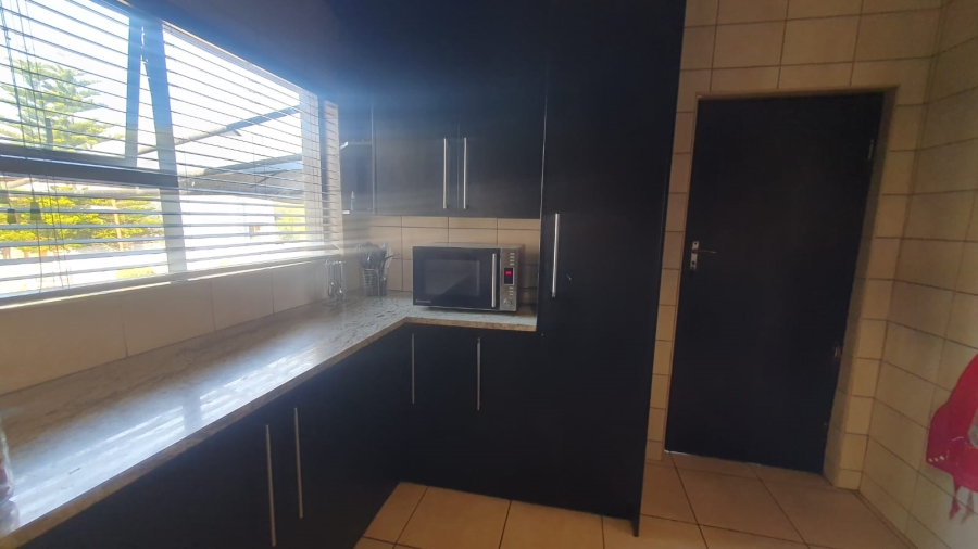 4 Bedroom Property for Sale in Amberfield Gauteng