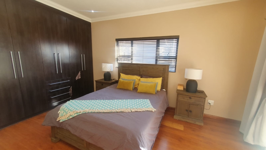 4 Bedroom Property for Sale in Amberfield Gauteng