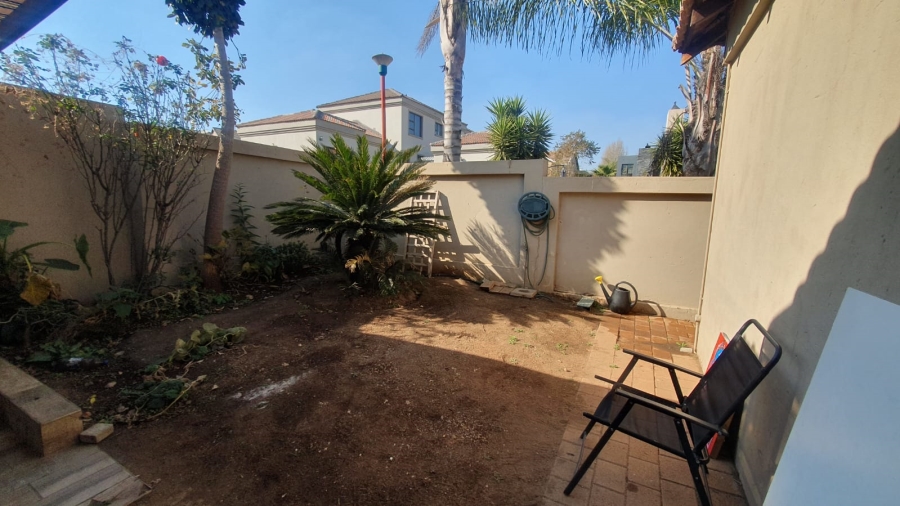 4 Bedroom Property for Sale in Amberfield Gauteng