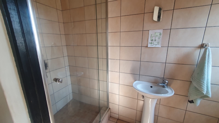 4 Bedroom Property for Sale in Amberfield Gauteng