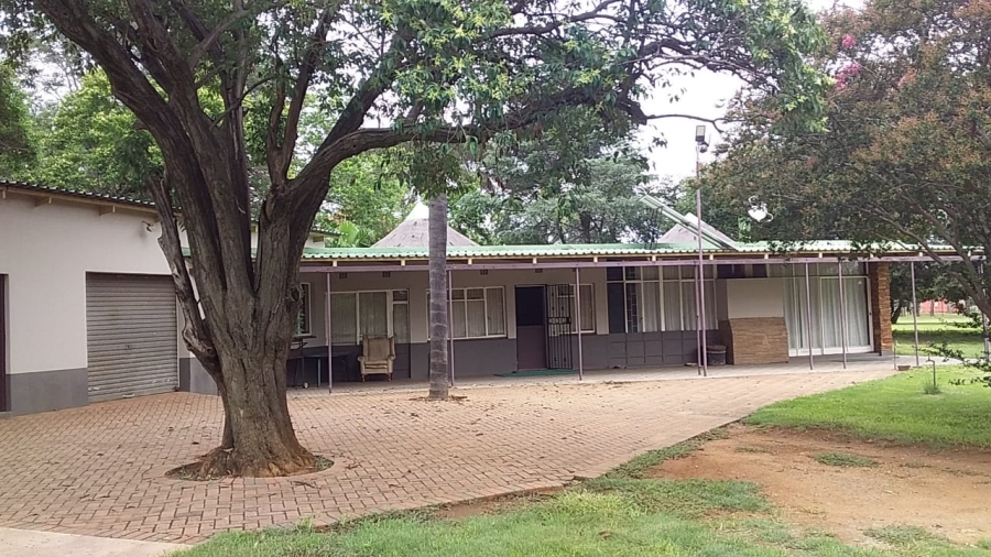 7 Bedroom Property for Sale in Vrede Ah Gauteng