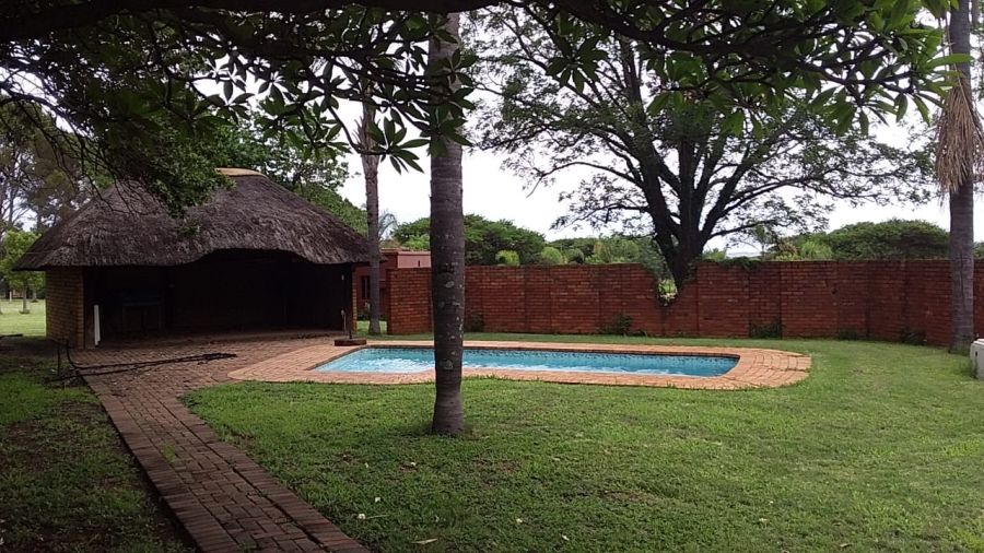 7 Bedroom Property for Sale in Vrede Ah Gauteng