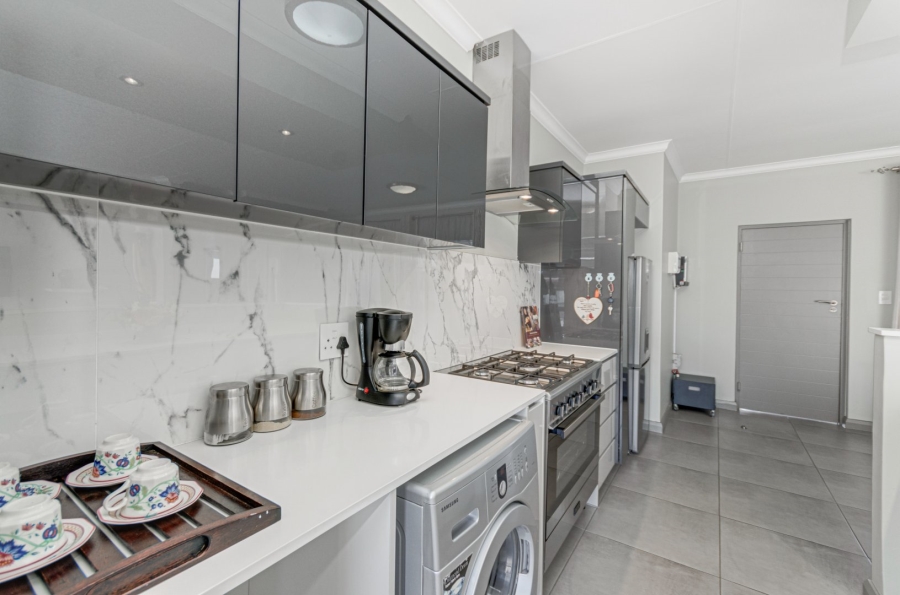 To Let 2 Bedroom Property for Rent in Carlswald Gauteng