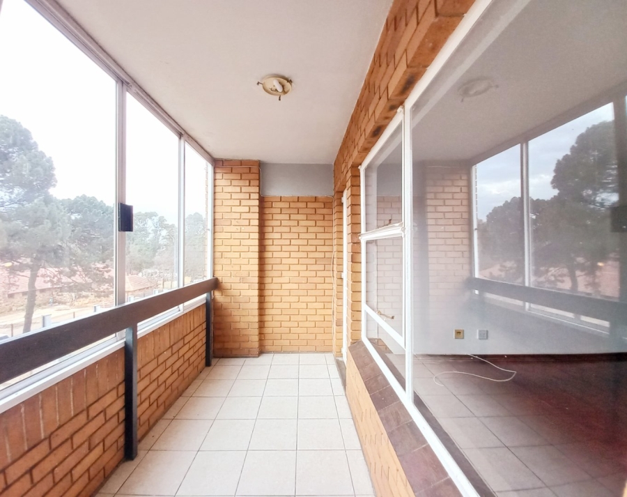 To Let 2 Bedroom Property for Rent in Malvern East Gauteng