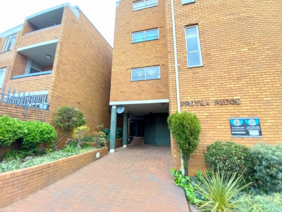To Let 2 Bedroom Property for Rent in Malvern East Gauteng