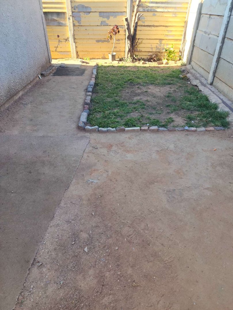  Bedroom Property for Sale in Daveyton Gauteng