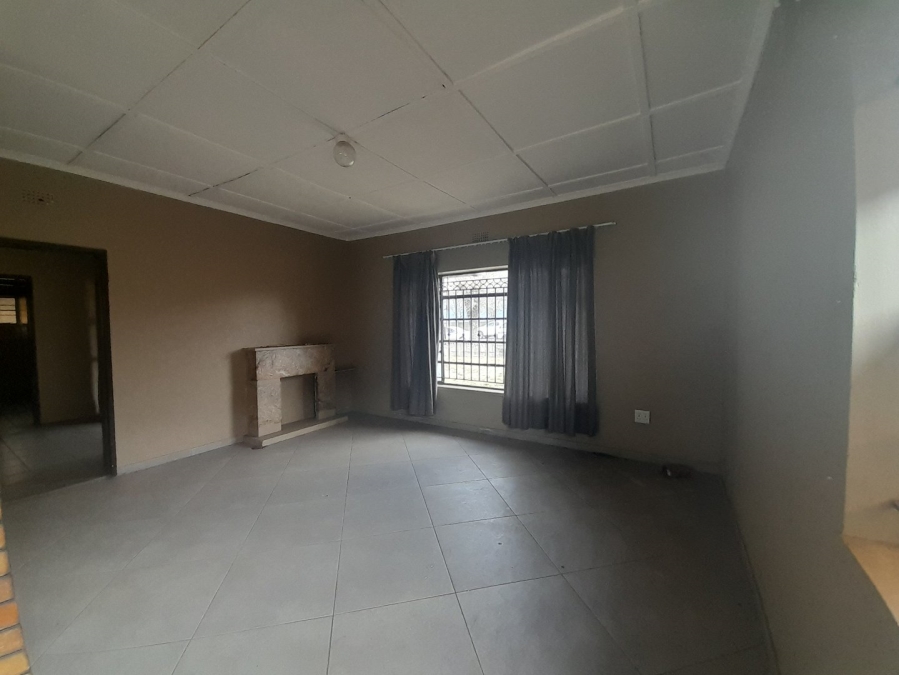 2 Bedroom Property for Sale in Peacehaven Gauteng